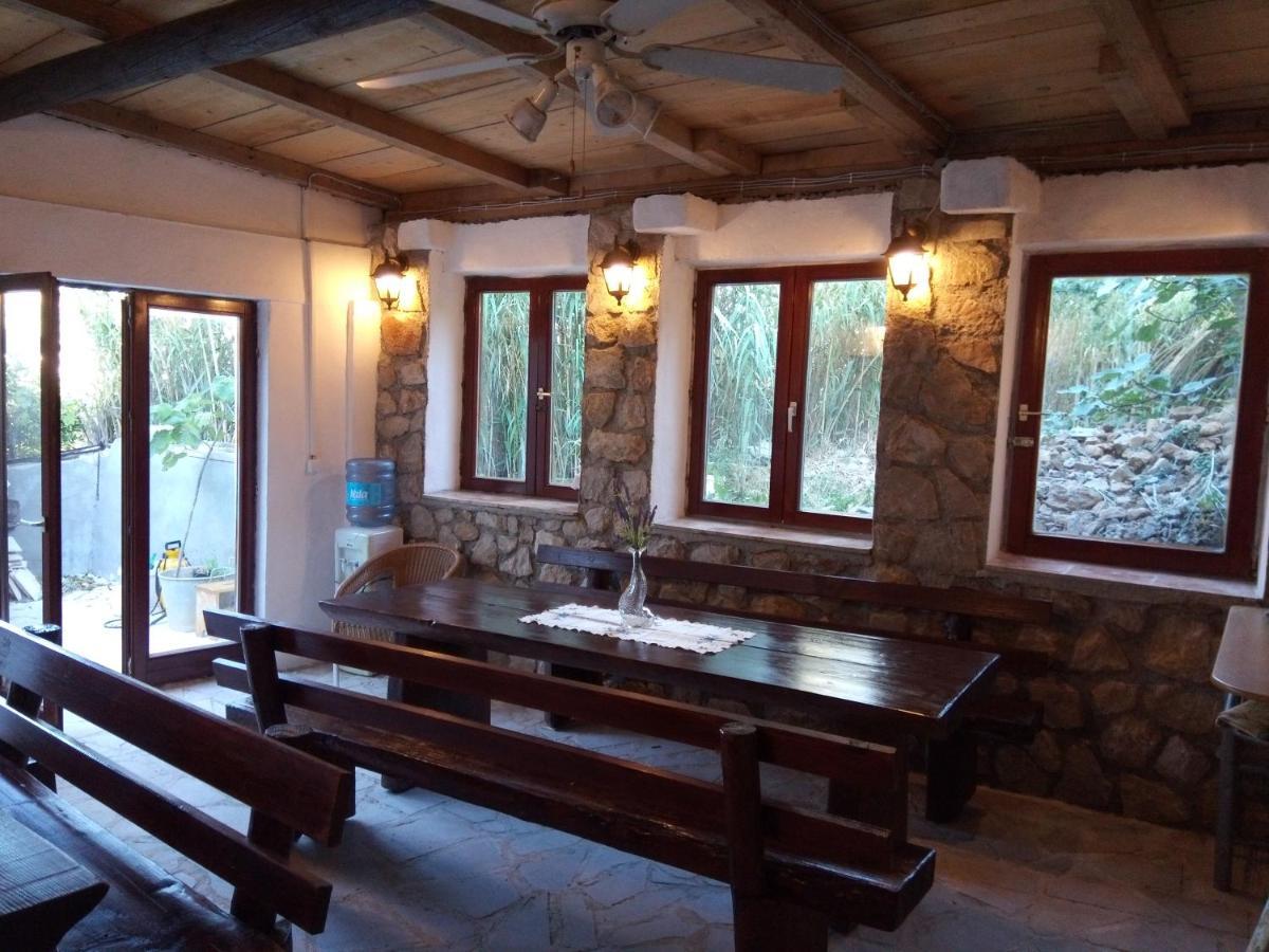 Apartments Ariana Паг Экстерьер фото