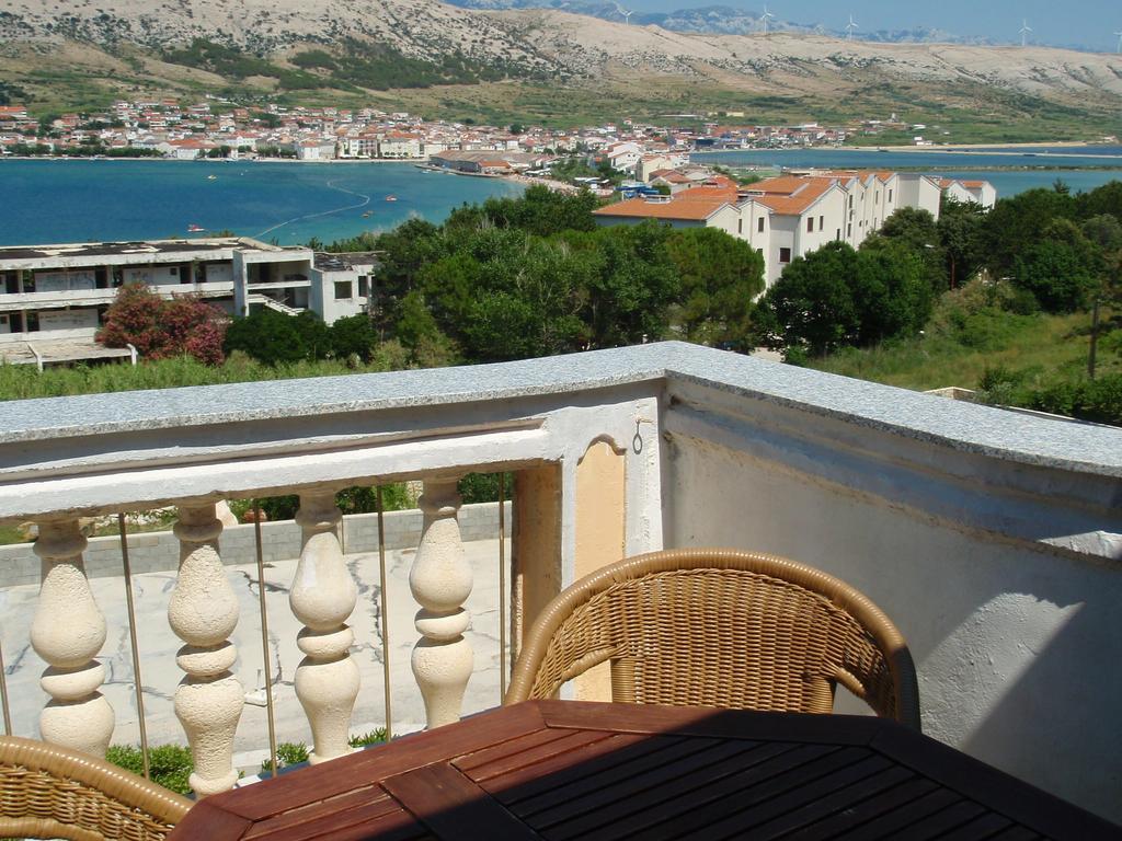 Apartments Ariana Паг Экстерьер фото