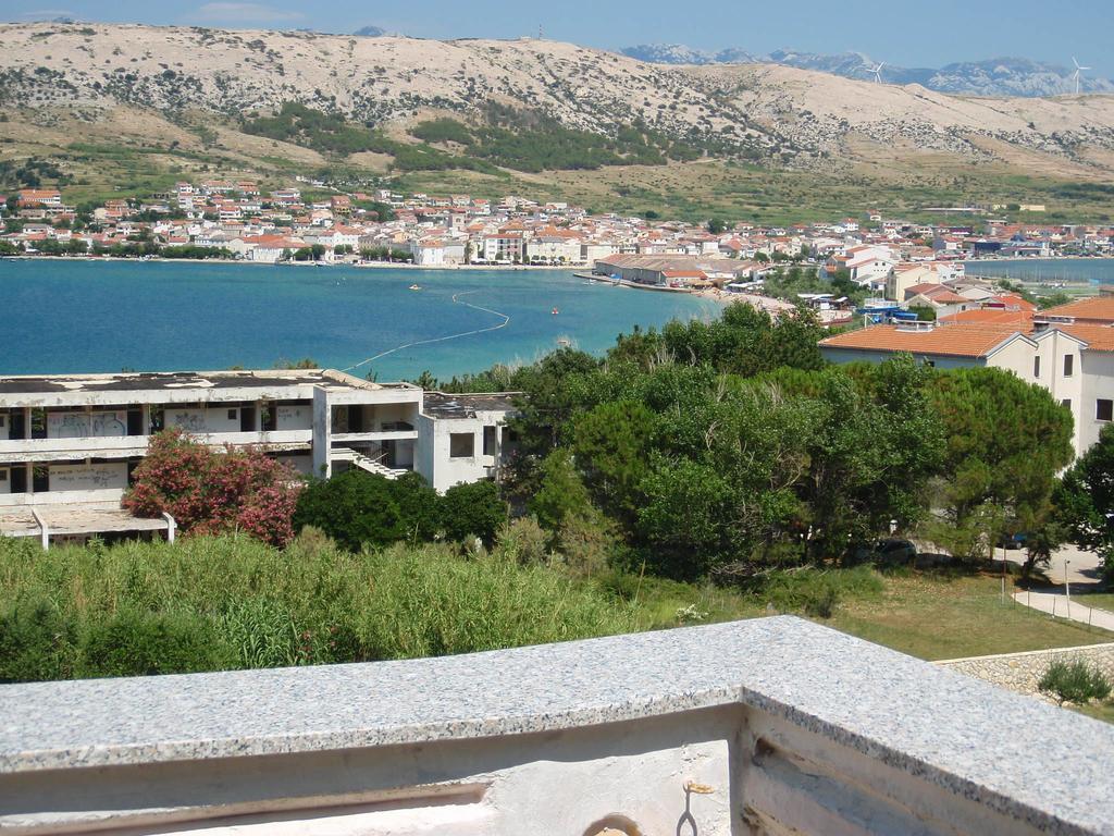 Apartments Ariana Паг Экстерьер фото