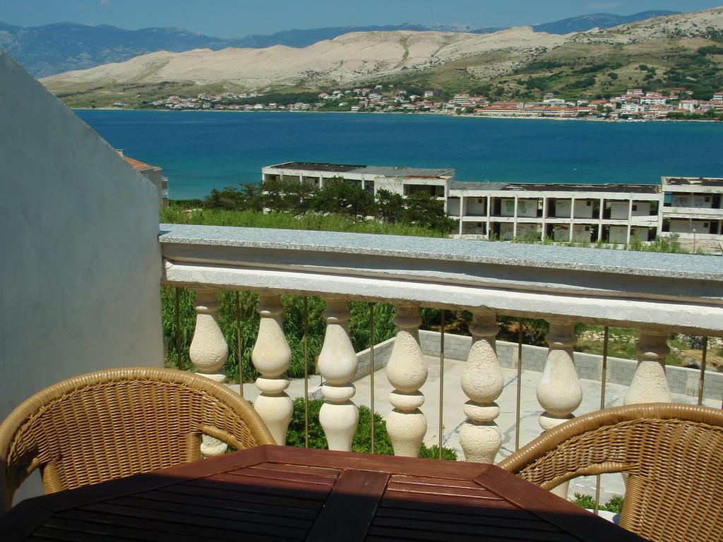 Apartments Ariana Паг Экстерьер фото